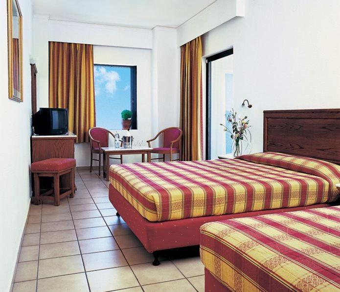 Chrissi Amoudia Hotell Anissaras Rum bild